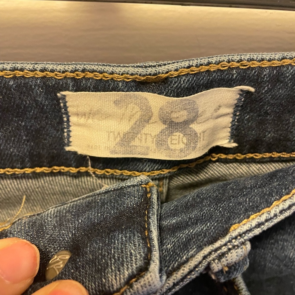 517 Free People We The Free High Rise Skinny Jeans 28 Raw Hem Dark Wash Denim - Picture 4 of 8